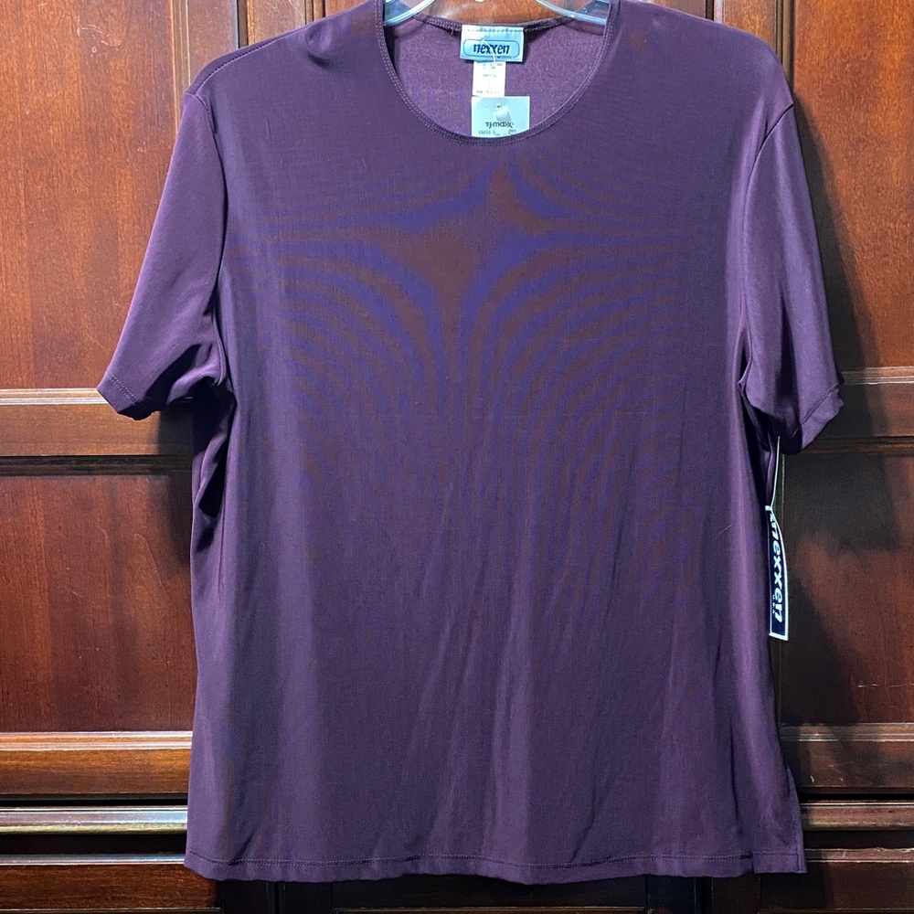Nexxen women vintage Rich Plum Short Sleeve Tee